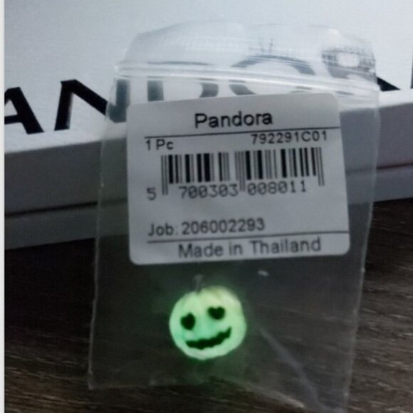 Authentic PANDORA Sterling Silver Glow-in-the-dark Spooky Pumpkin 792291C01 - Picture 7 of 10